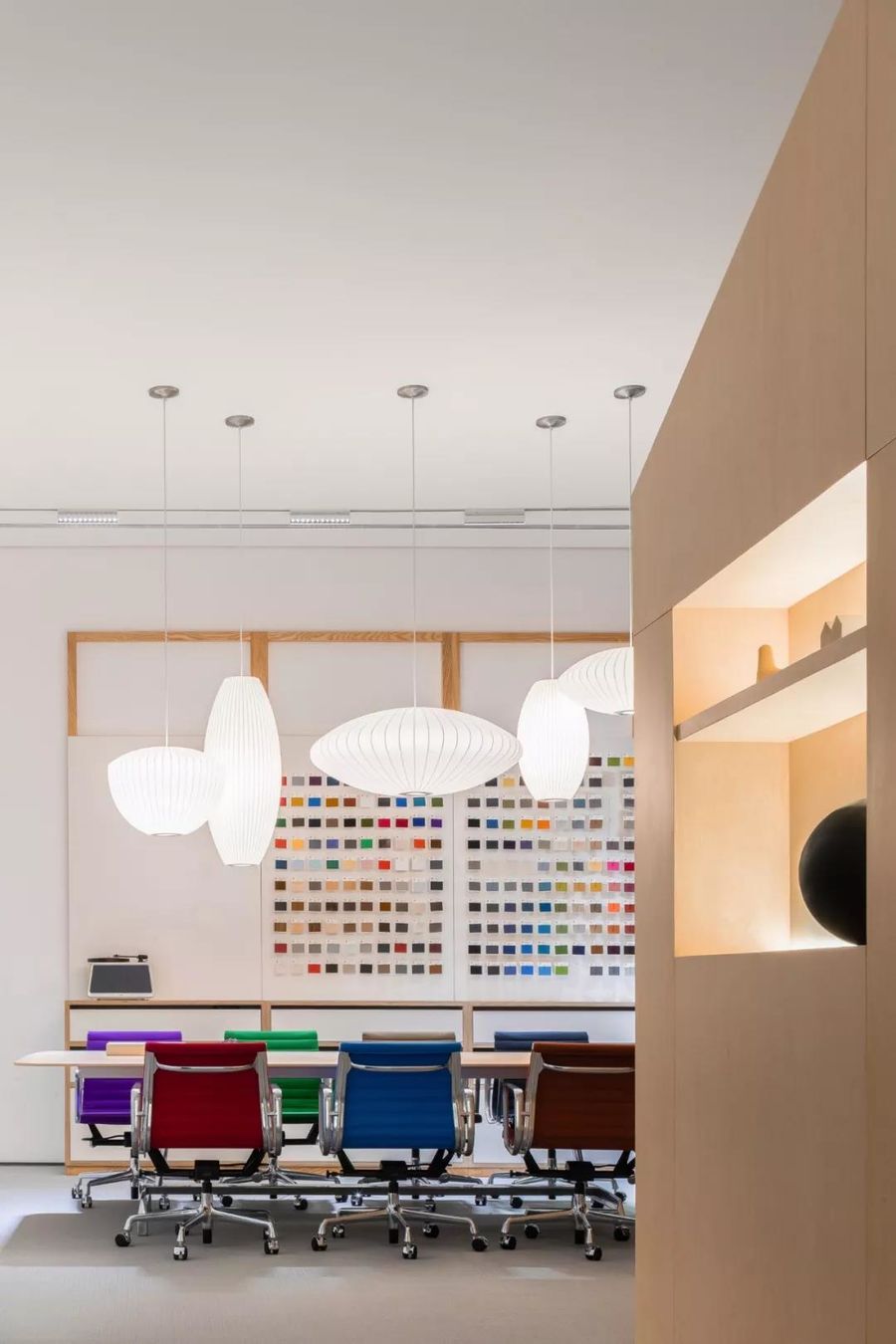 美成了藝術(shù)館的HermanMiller 中國首家旗艦店