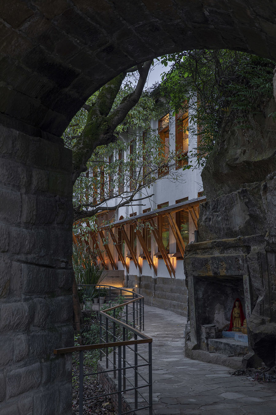 九七華夏 KAI建筑工作室 + SILOxDESIGN | 重慶元門清溪·小學民宿改建
