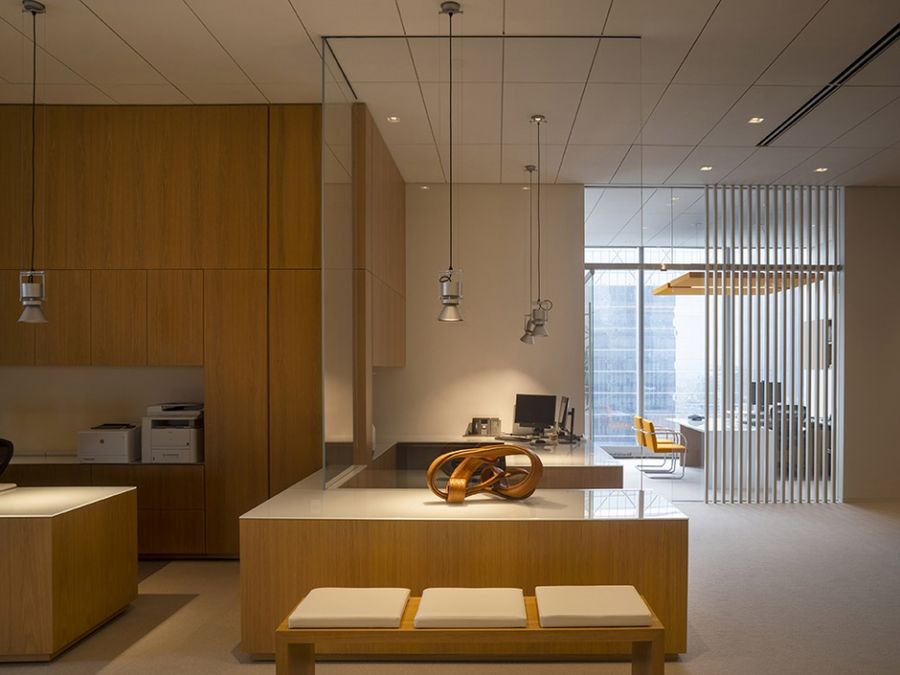 占据了芝加哥一座新建摩天大楼的32层空间的私人办公室 | Alvisi Kirimoto