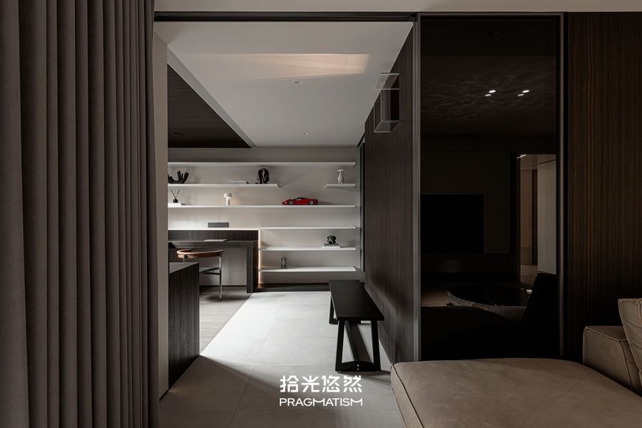 拾光悠然  |  220㎡ X 他家有兩個“立方體”，打造豐富細節(jié)的極簡家