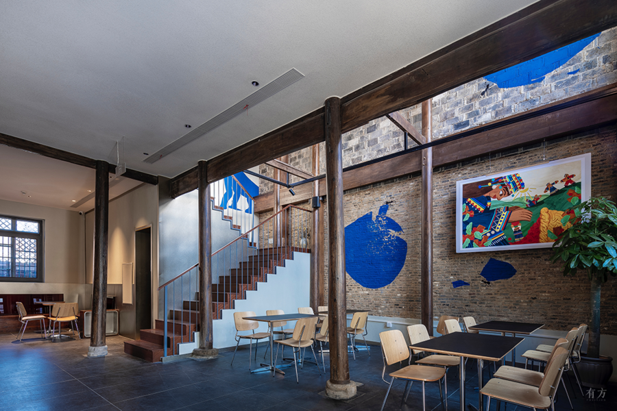 未来以北工作室丨古宅里的有机空间：​大小咖啡景德镇店