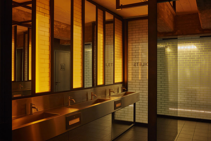 The Commons餐廳和酒吧，荷蘭 / Studio Modijefsky