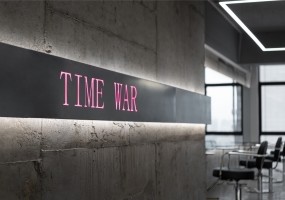 域见设计丨TIME WAR糖果:现代工业风理发店设计 