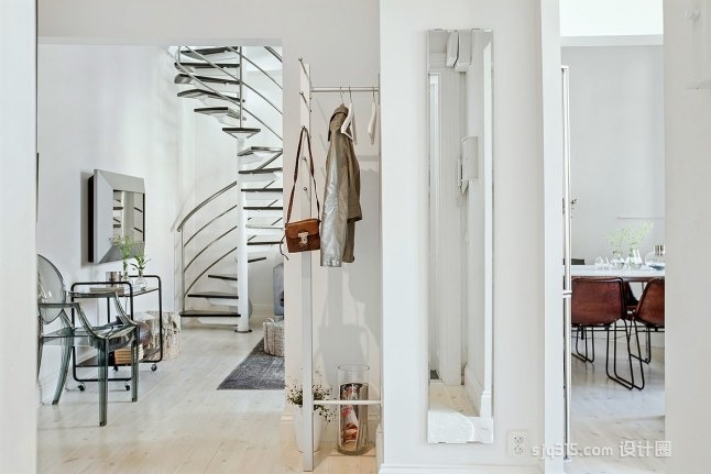 61平米北欧风loft公寓 优雅的螺旋楼梯让空间更具特色_设计圈
