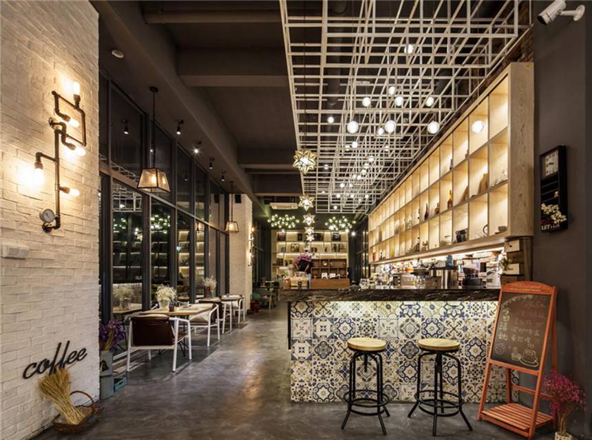 福州十佳室内设计师游小华：超高性价比的咖啡厅设计