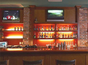 成都酒吧吧台设计的三种样式-酒吧装修设计公司