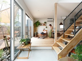 都市中的纯白木屋！日本透光木质复层公寓