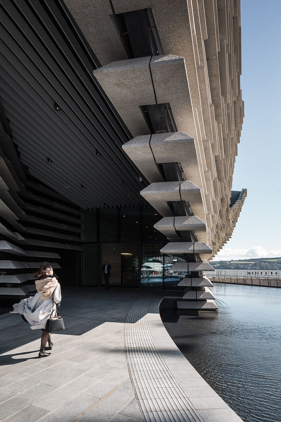 V&A Dundee博物館，蘇格蘭 / 隈研吾建筑都市設計事務所