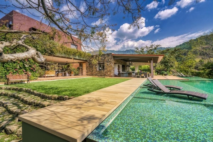 Lopez Duplan Arquitectos设计 | 山脚下的私人住宅