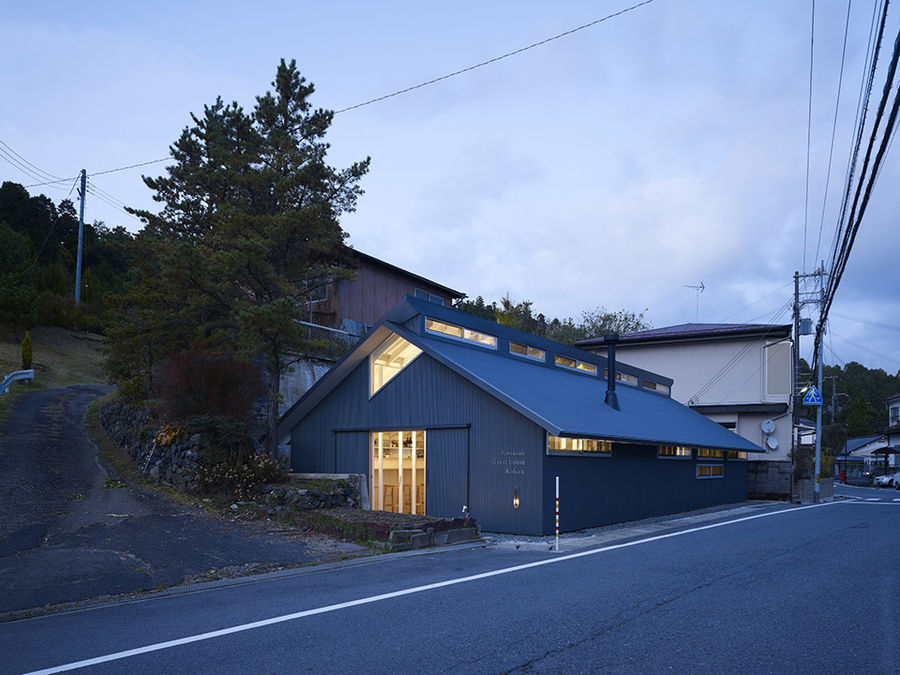 家庭式胶囊旅馆 ，日本 / ALPHAVILLE Architects