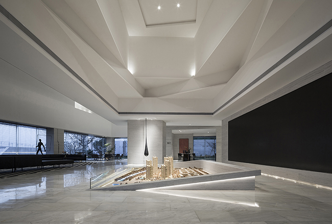 ENJOY DESIGN | 重慶萬科森林公園售樓處：生長在樹林里的小木屋