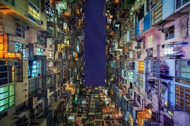 香港“棺材房”,房租是北三环20倍!原来自己住得这么幸福!