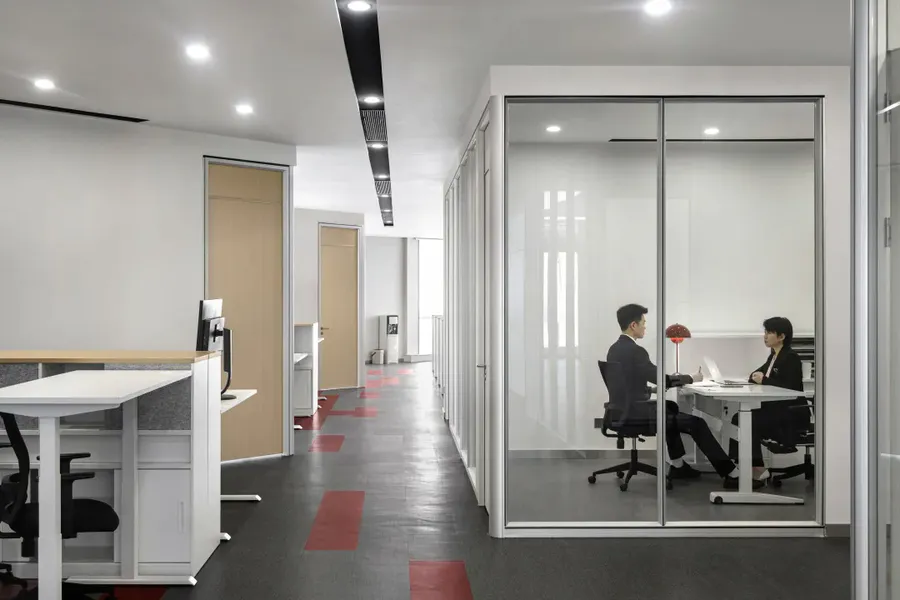 DAS大森设计丨多元属性趋势的办公空间——安理律师事务所深圳荣超经贸中心办公室