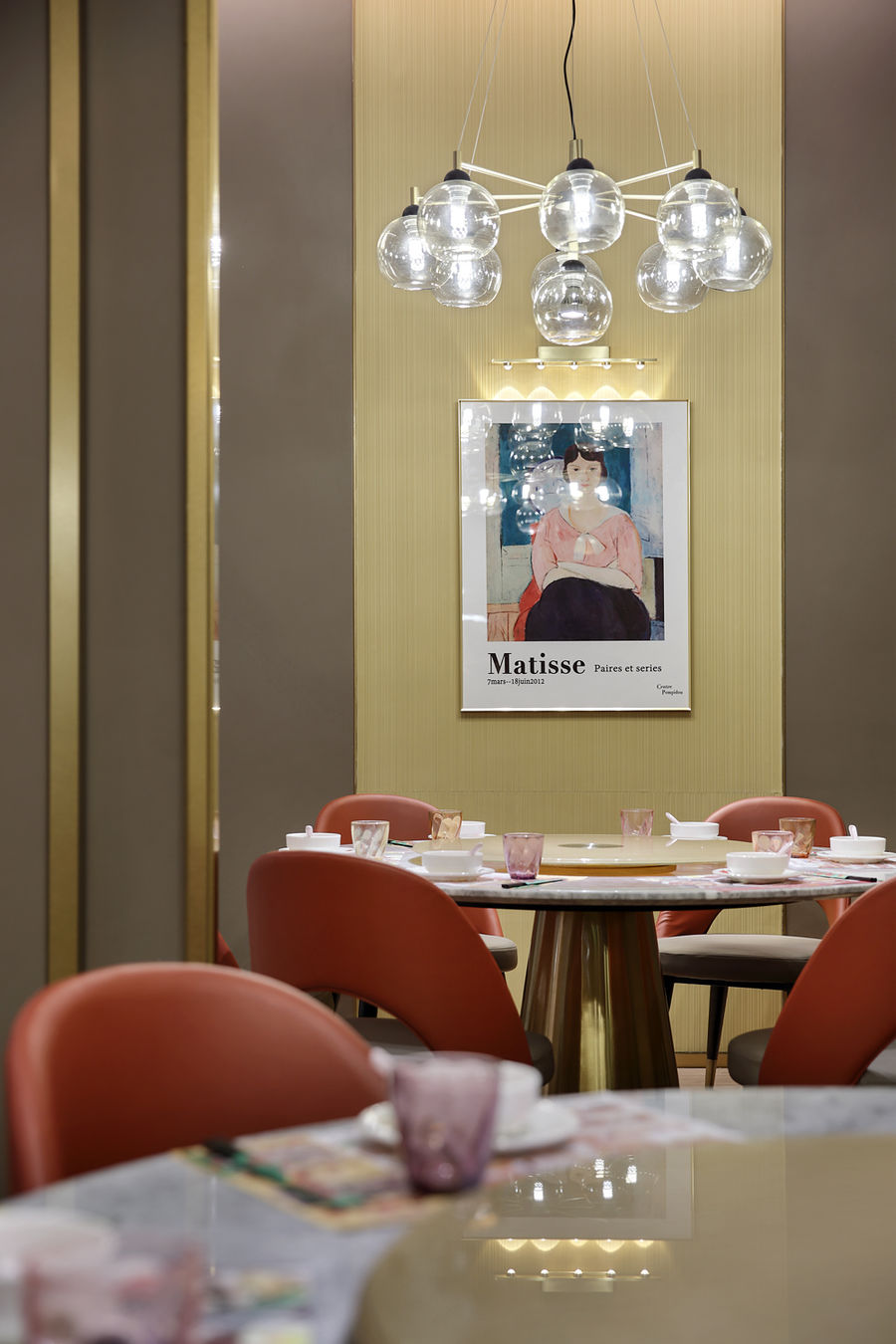 餐饮空间设计【顶峰】港式茶餐厅的又一个“顶峰”设计！