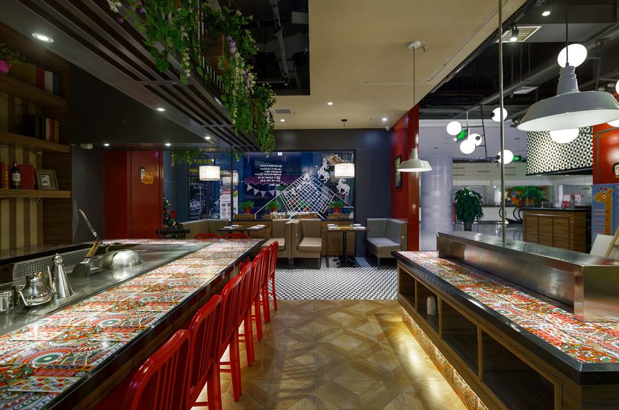 餐饮空间设计铁板烧餐厅设计【月影铁板烧】潋滟月影下的艺术餐厅