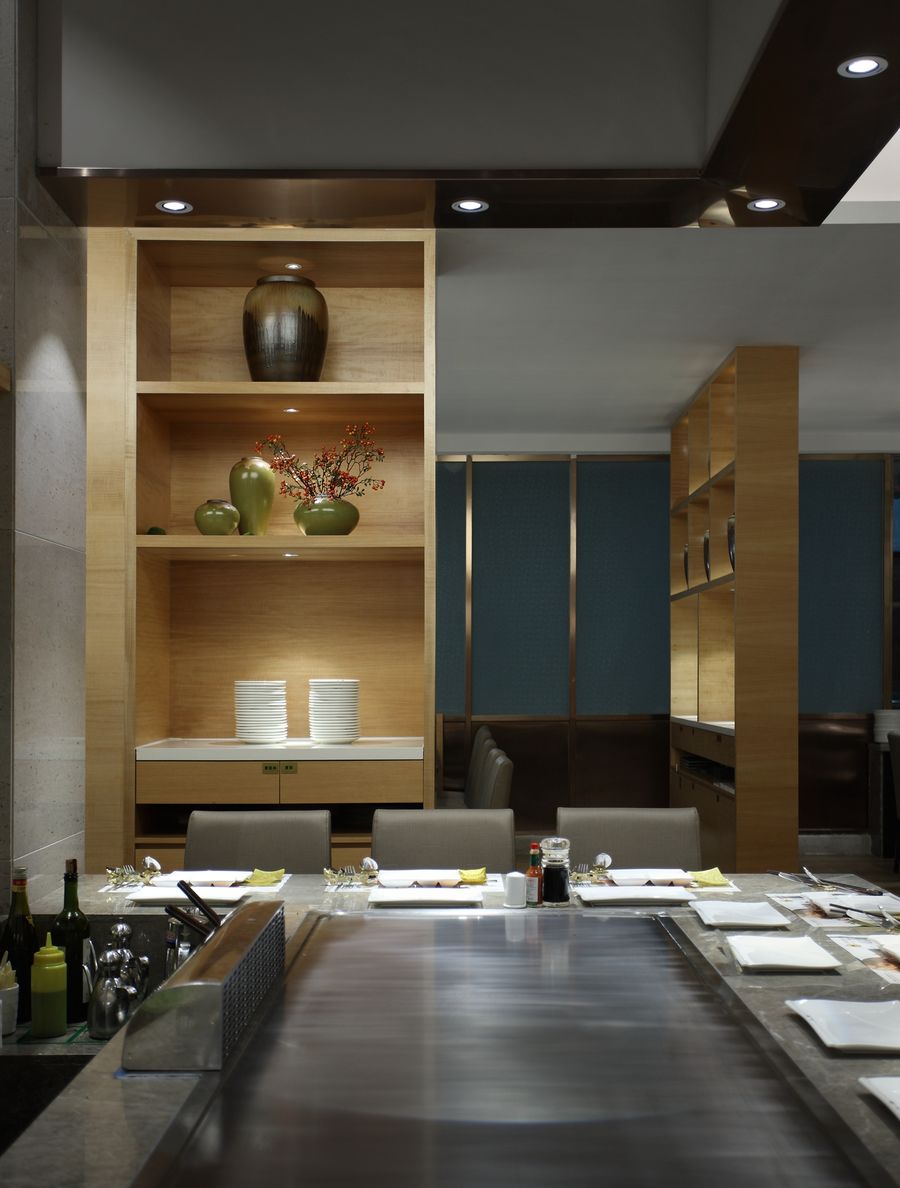 日料餐廳設(shè)計 品牌餐廳“大漁鐵板燒”的前身，刀光下的“慢食”之旅
