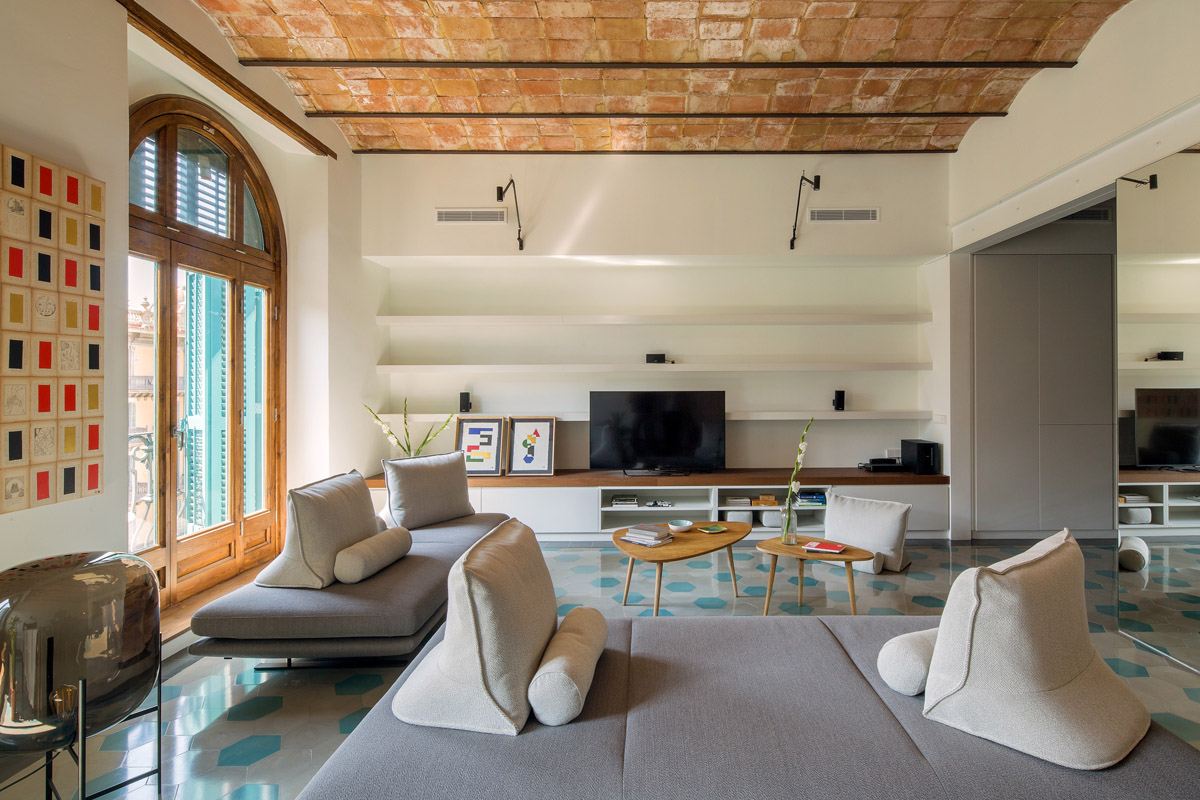 西班牙充满通透感的住宅——Nook Architects