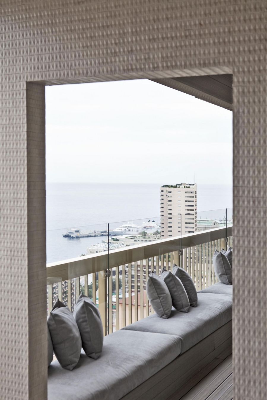 摩納哥空間多變公寓——Federico Delrosso Architects