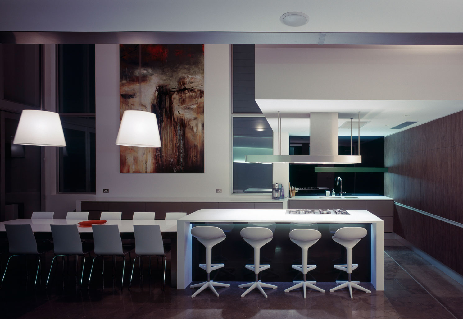 高挑而明亮的公寓——Minosa Design
