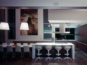 高挑而明亮的公寓——Minosa Design