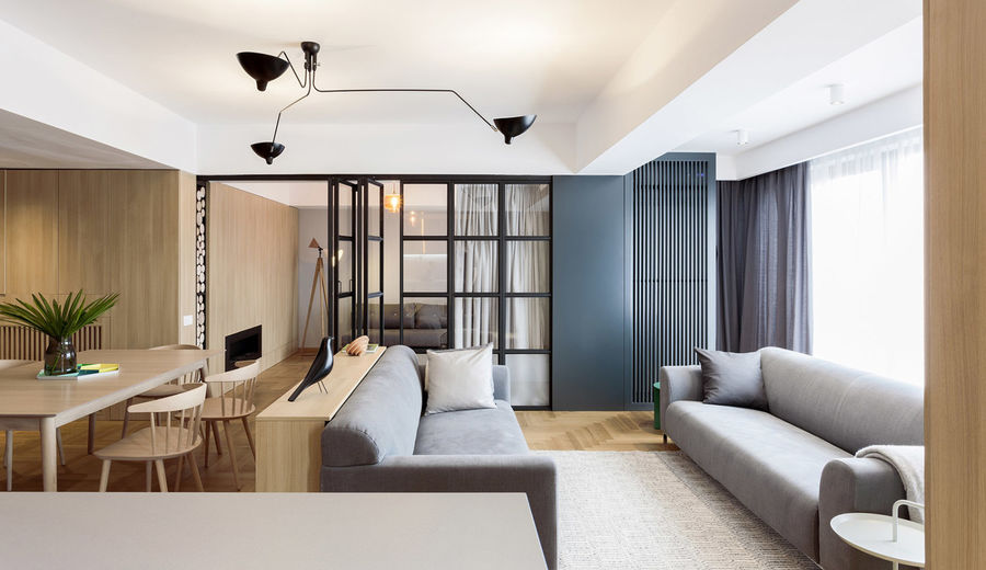罗马尼亚简约素净的公寓，功能性空间设计