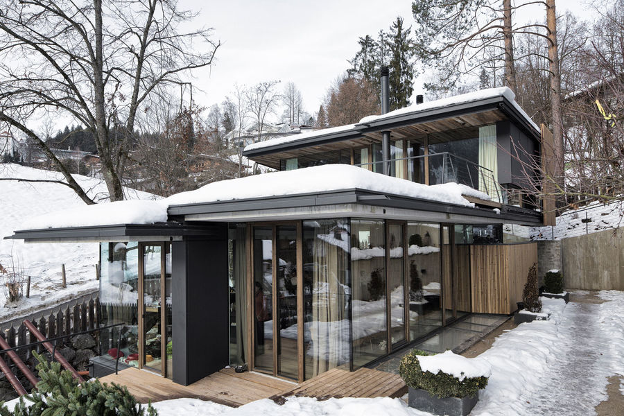 山坡上的木制住宅——Gogl Architekten