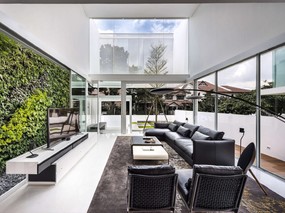 新加坡Greja透亮的玻璃别墅——Park+Associates