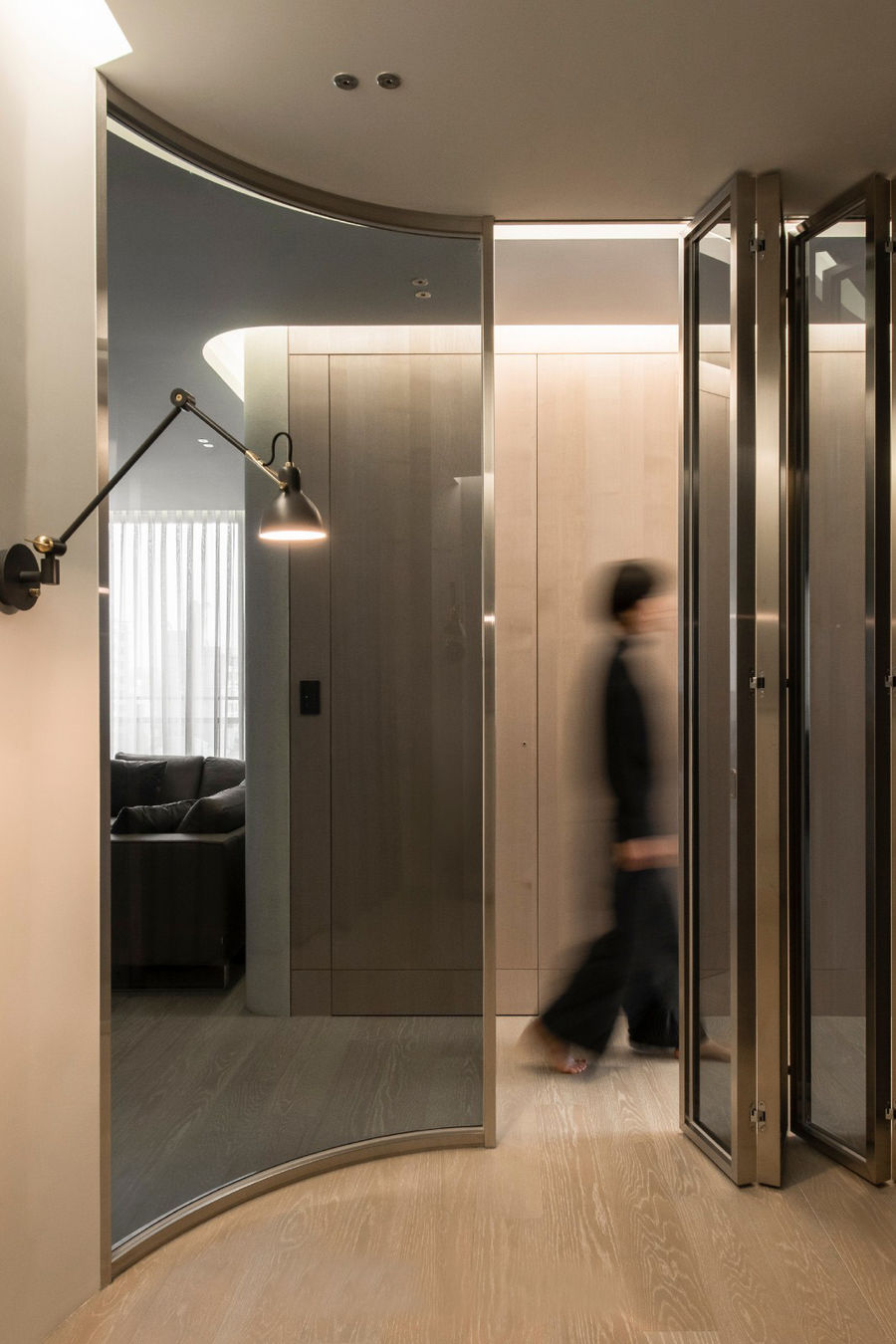 臺北116m2現代風住宅，弧形元素的利用