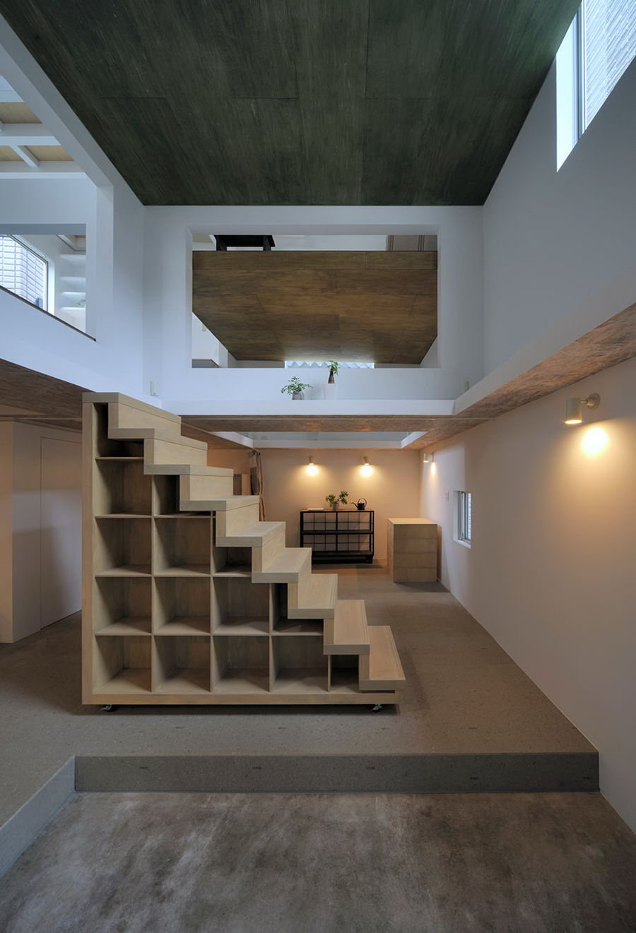 格局奇特的別墅——Hiroyuki Shinozaki Architects
