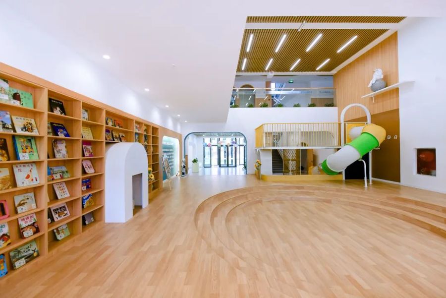 朗生墙板商业空间案例 I 山西蓝天国际幼儿园，教育空间的美学范本