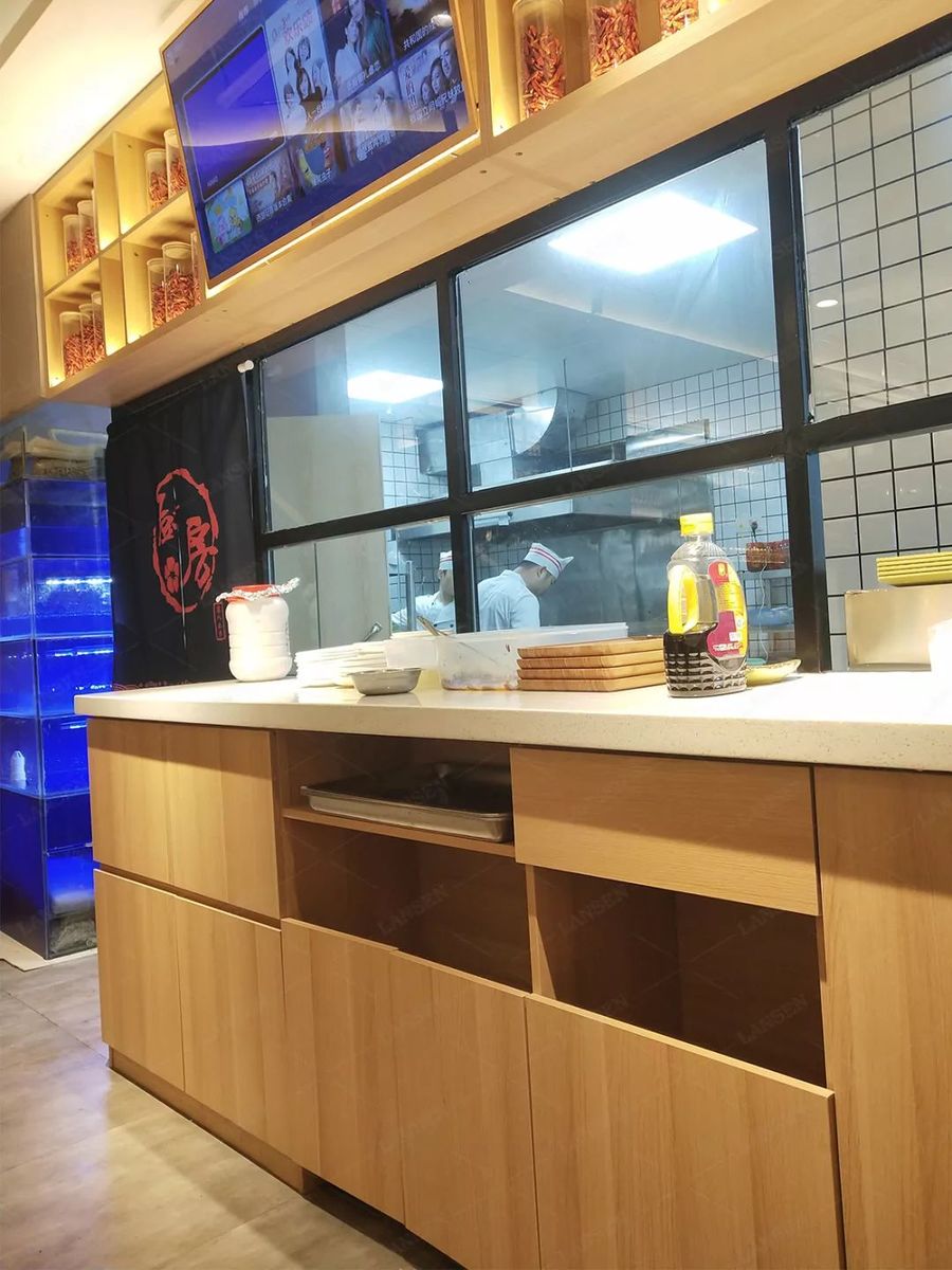 餐飲