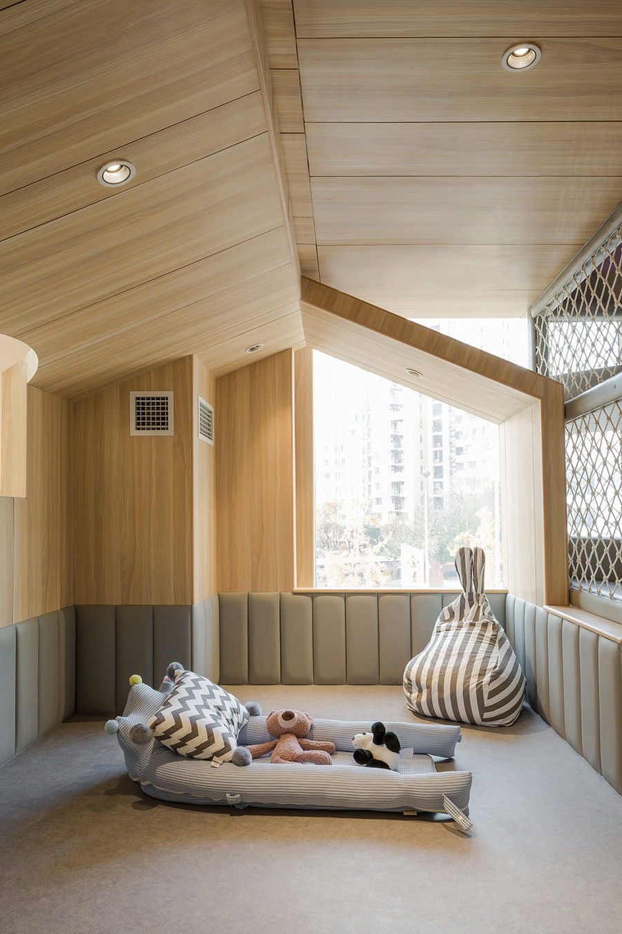 親子餐廳 – 兒童樹屋樂園
