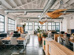 小型办公室怎么装修设计才能扩大办公空间？