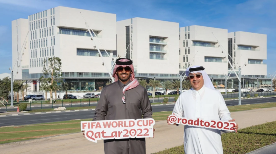 卡塔尔的哈利法国际体育场为什么誉为第一座类似“一年”的建筑？