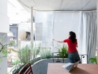 日本东京，城市夹缝中的通透垂直花园住宅