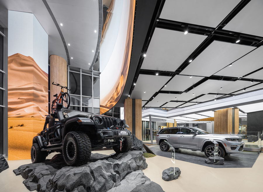 INGROUP | 全球首家概念店Jeep®探享中心：开创体验型汽车零售场域