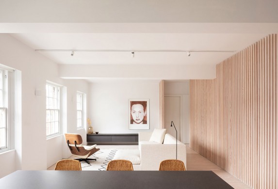 木隔墙创造出简约的生活空间 | Proctor & Shaw